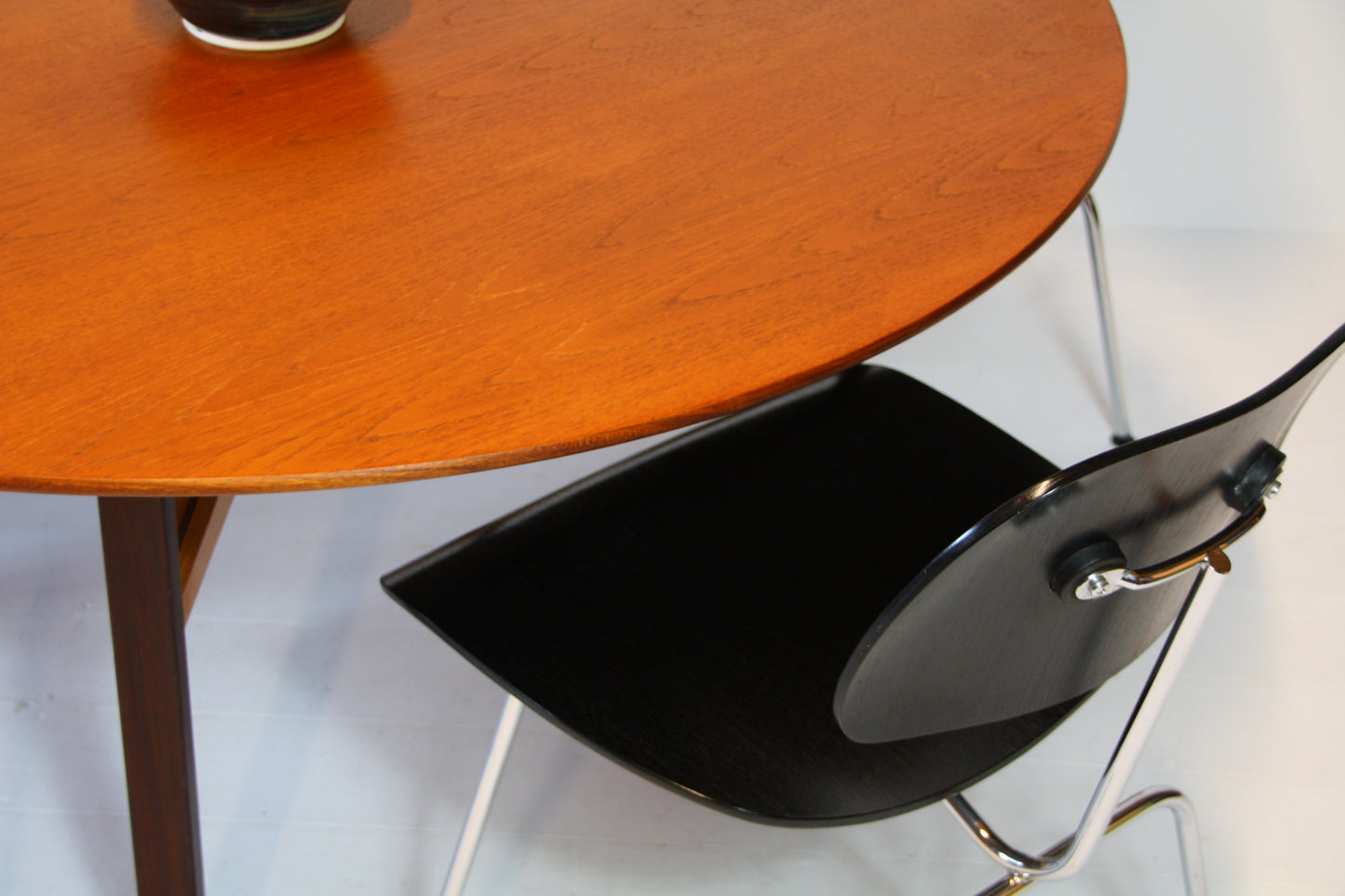 Knoll Low Dining Table by Lewis Butler 1955-1968 - Teak