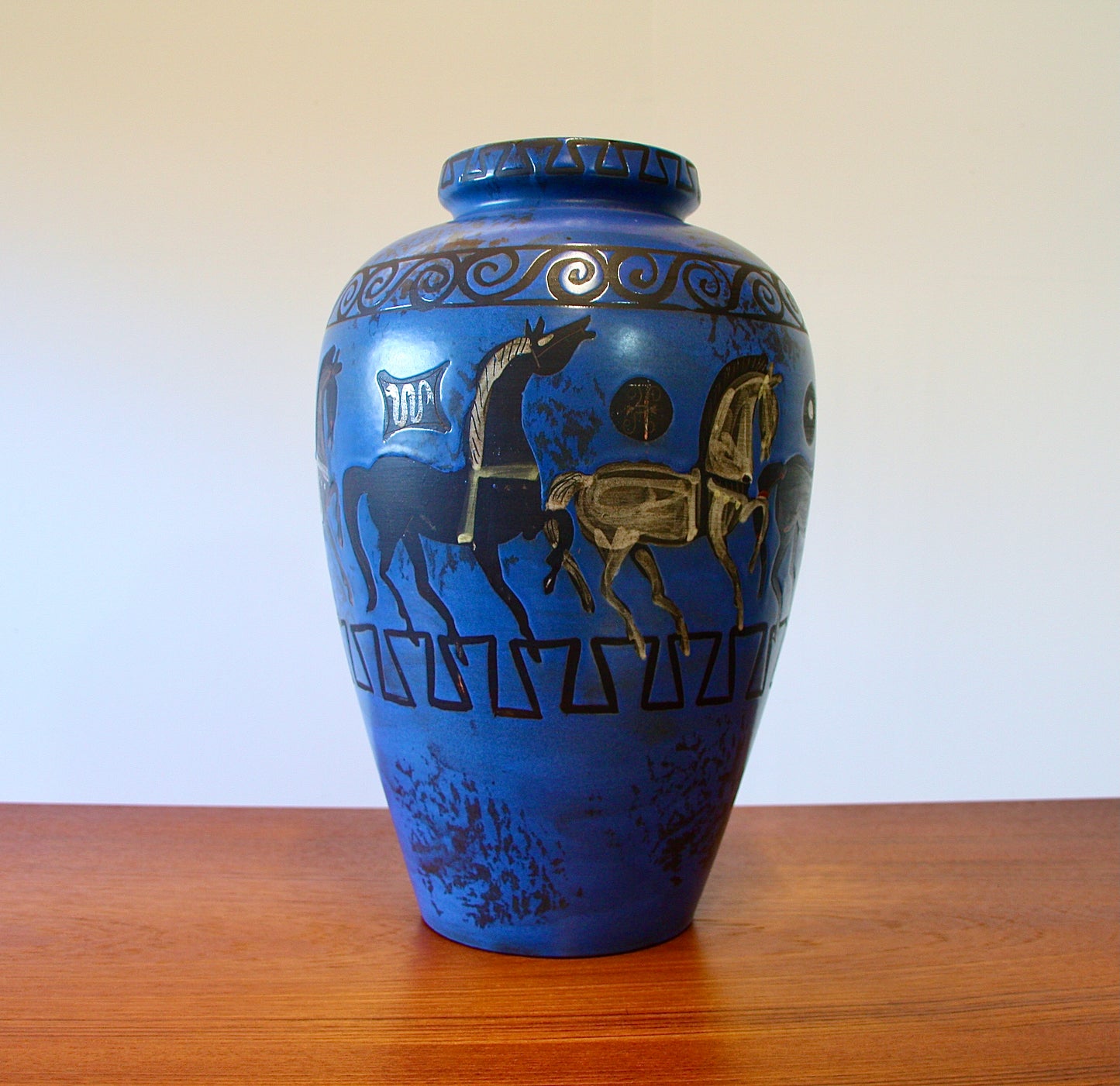 Hans Welling West German Pergamon Floor Vase for Ceramano 106/2