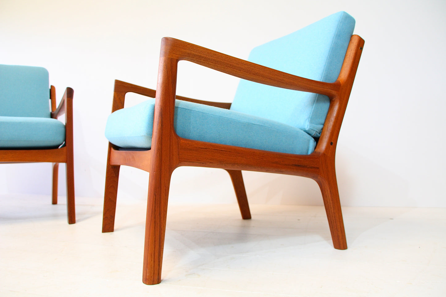 Ole Wanscher Senator Armchairs for France & Son FD166 - Blue