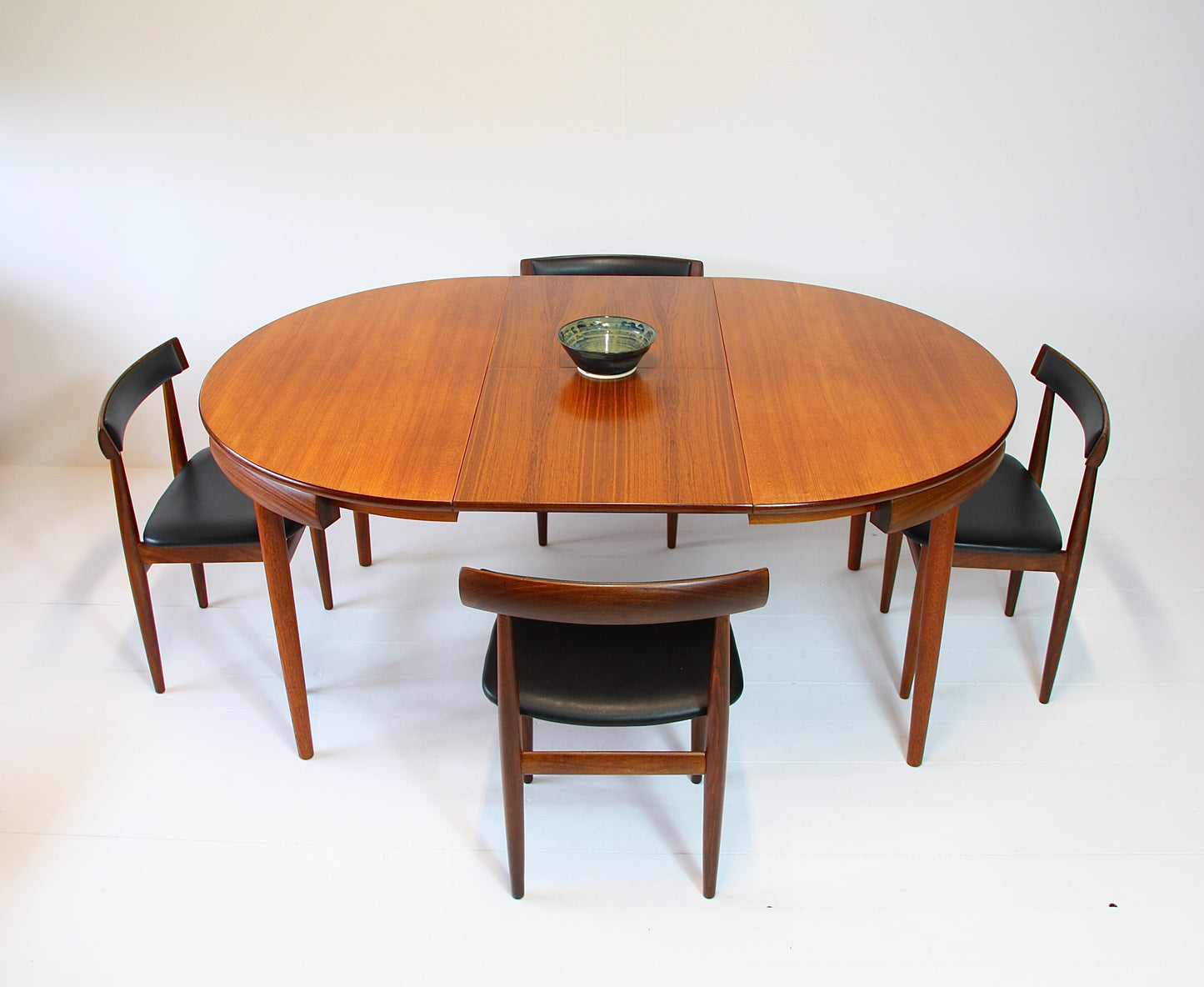 Roundette Danish Dining Table & Chairs by Hans Olsen - c.1952