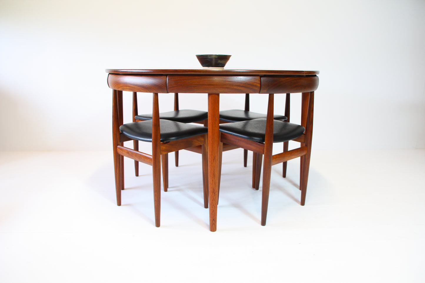 Roundette Danish Dining Table & Chairs by Hans Olsen - c.1952