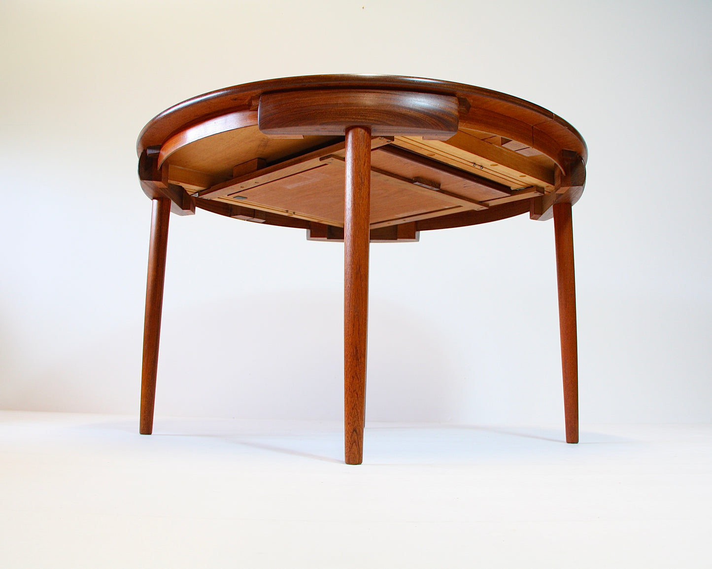Roundette Danish Dining Table & Chairs by Hans Olsen - c.1952