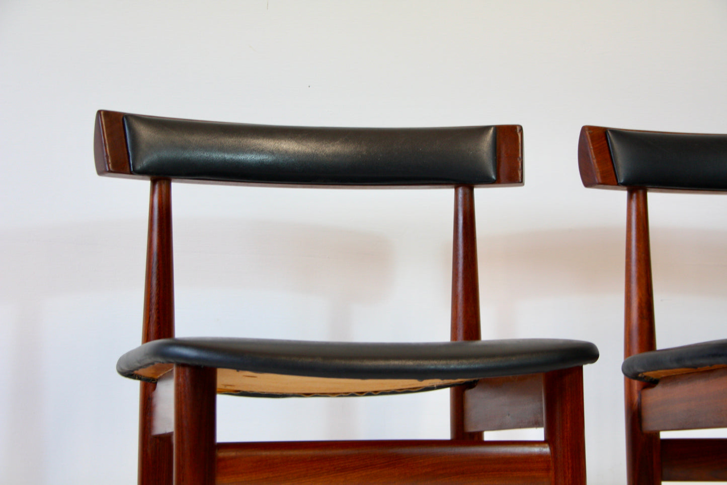 Roundette Danish Dining Table & Chairs by Hans Olsen - c.1952