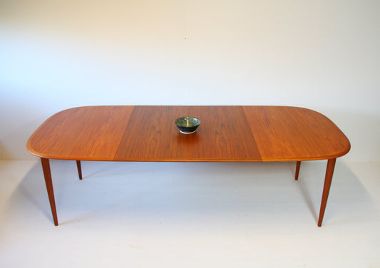Skovmand & Andersen Extending Danish Dining Table - Teak c.1960