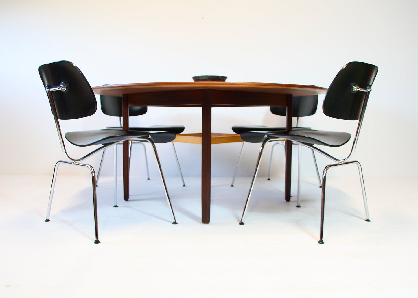 Knoll Low Dining Table by Lewis Butler 1955-1968 - Teak