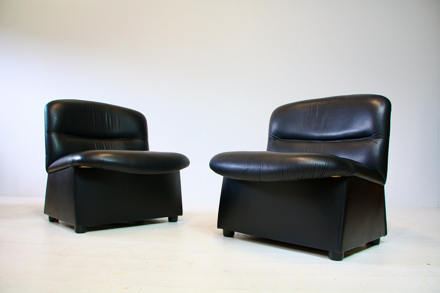 2 Italian Mid Century Leather Lounge Chairs by Vaghi of Italy