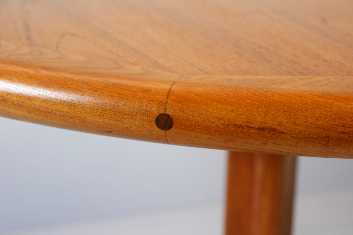 Vintage Danish Extending Dining Table - Teak c.1960