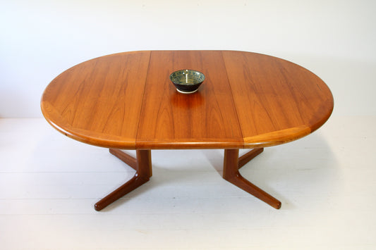 Vintage Danish Extending Dining Table - Teak c.1960