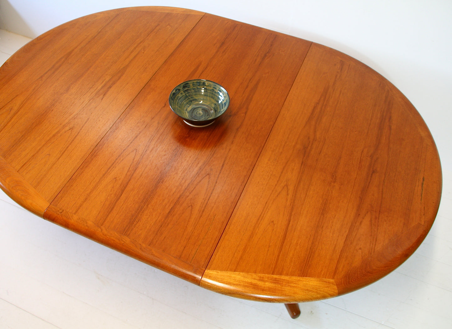 Vintage Danish Extending Dining Table - Teak c.1960