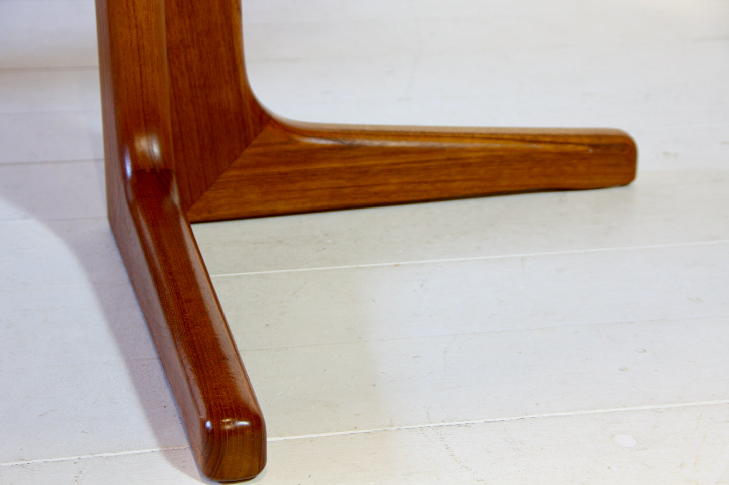Vintage Danish Extending Dining Table - Teak c.1960