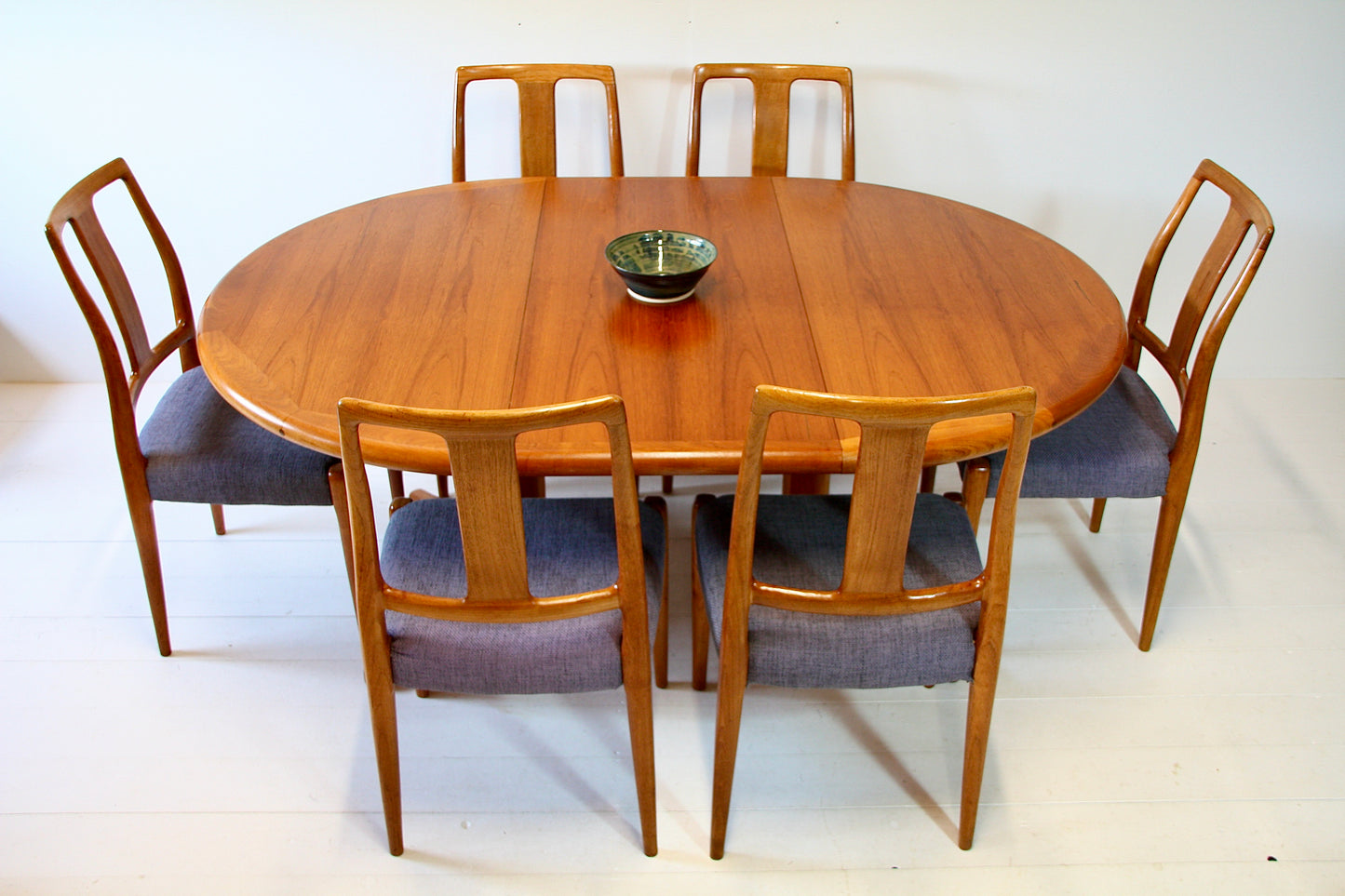 Vintage Danish Extending Dining Table - Teak c.1960