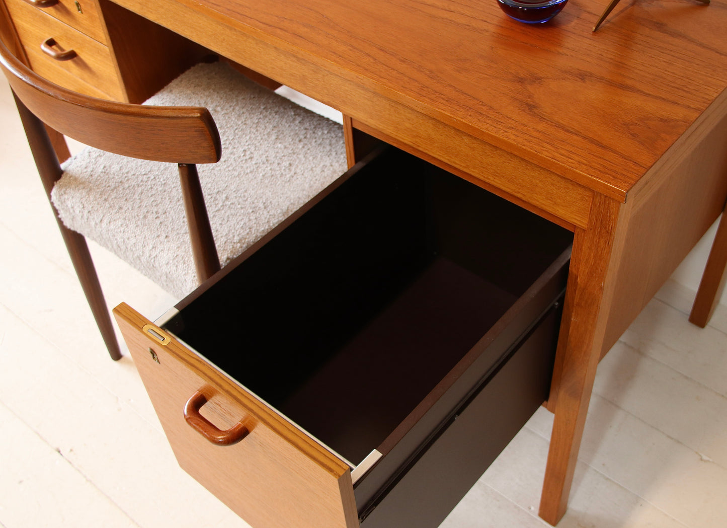 Danish Mid Century Desk by Domino Mobler c.1970