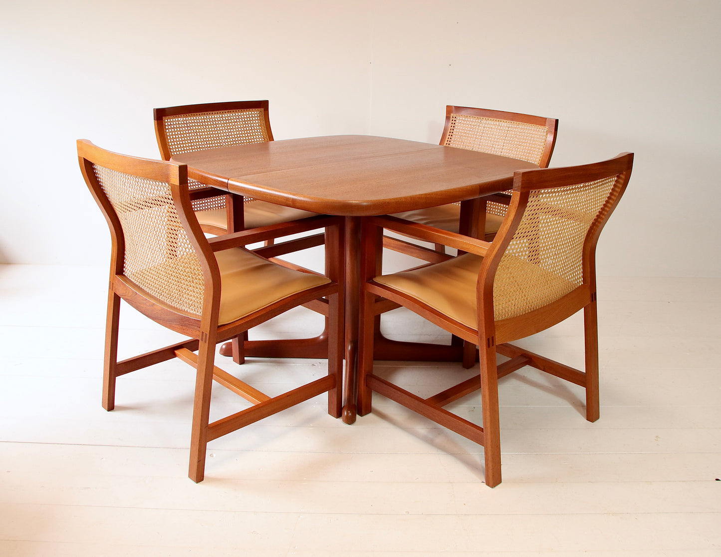 Extending Danish Teak Dining Table by Skovby - Denmark c.1970