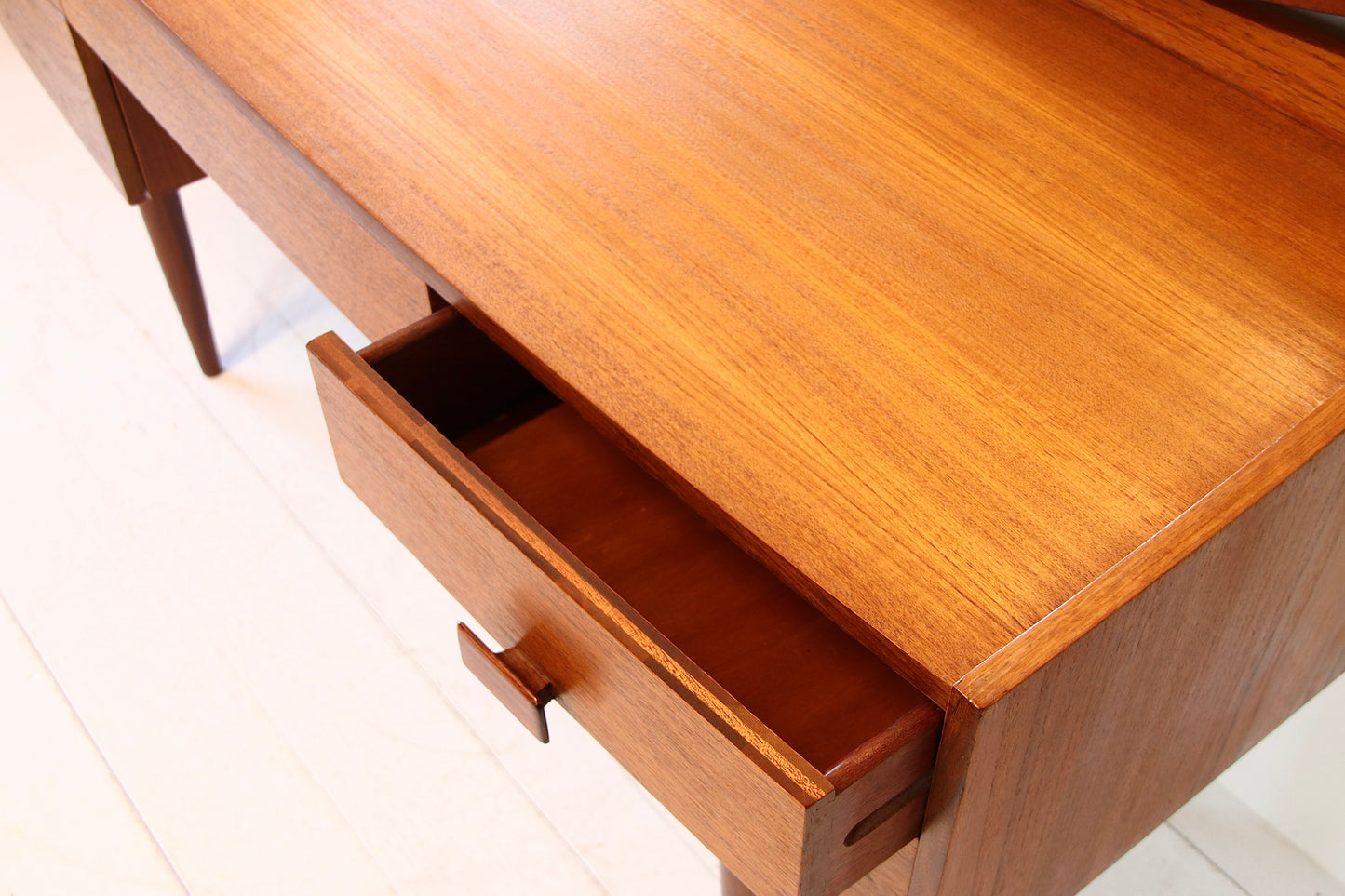 Mid Century Dressing Table by Kofod Larsen for G Plan c.1960