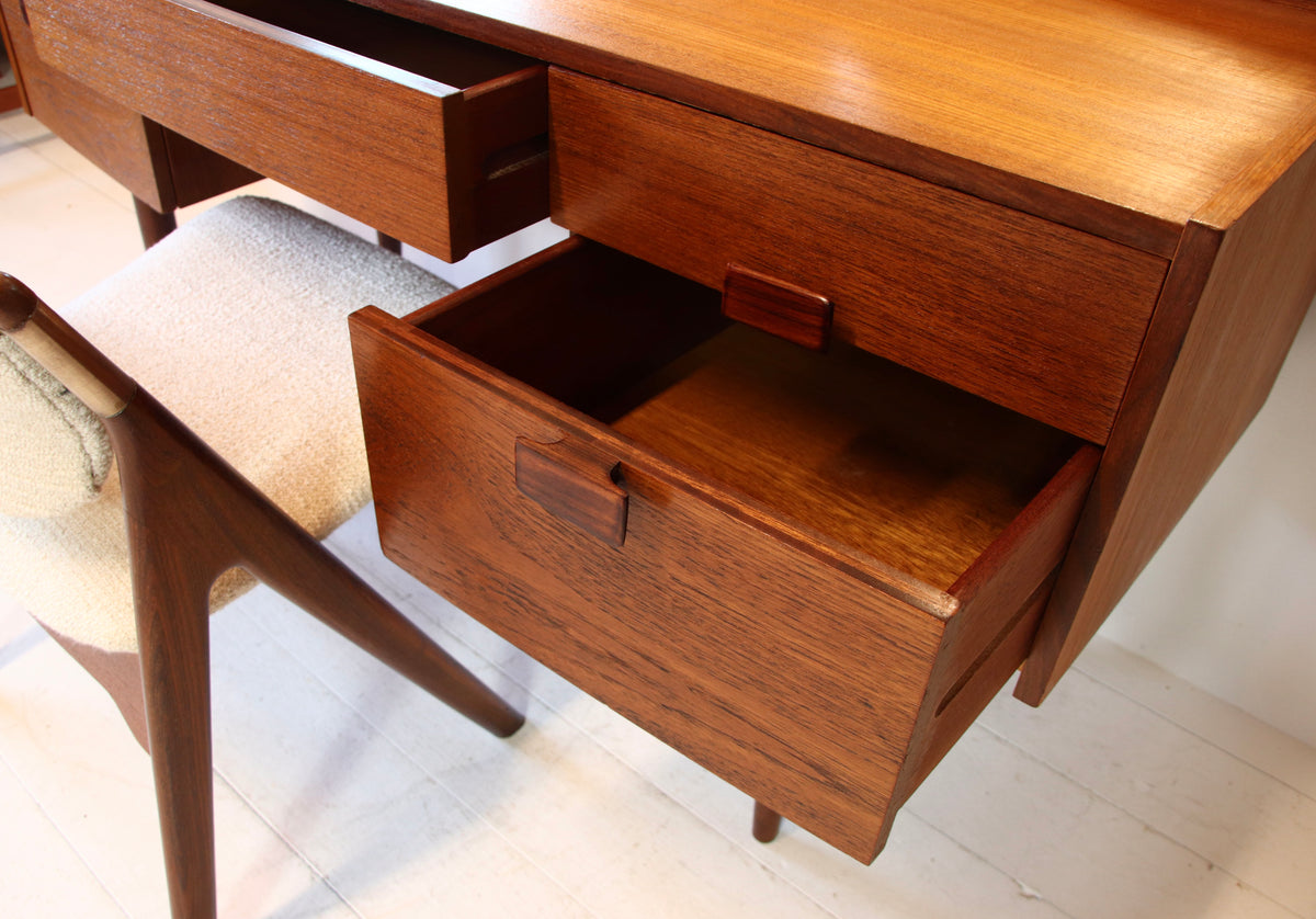 Mid Century Dressing Table by Kofod Larsen for G Plan c.1960