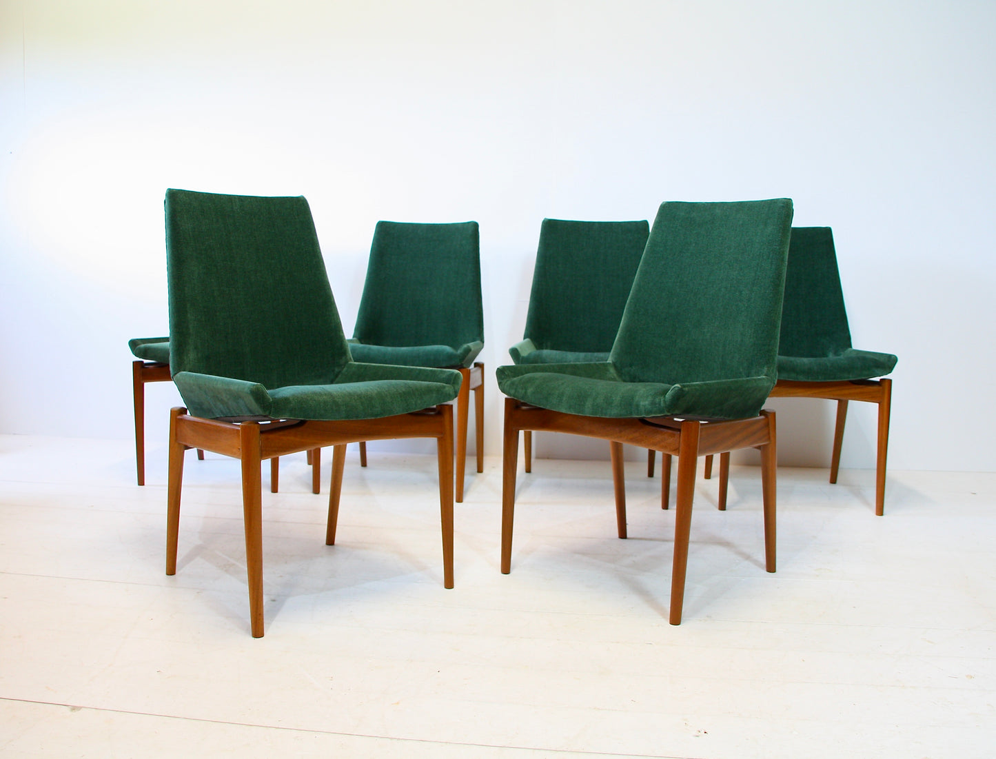 SOLD - 6 Hamilton Dining Chairs by Robert Heritage c.1960