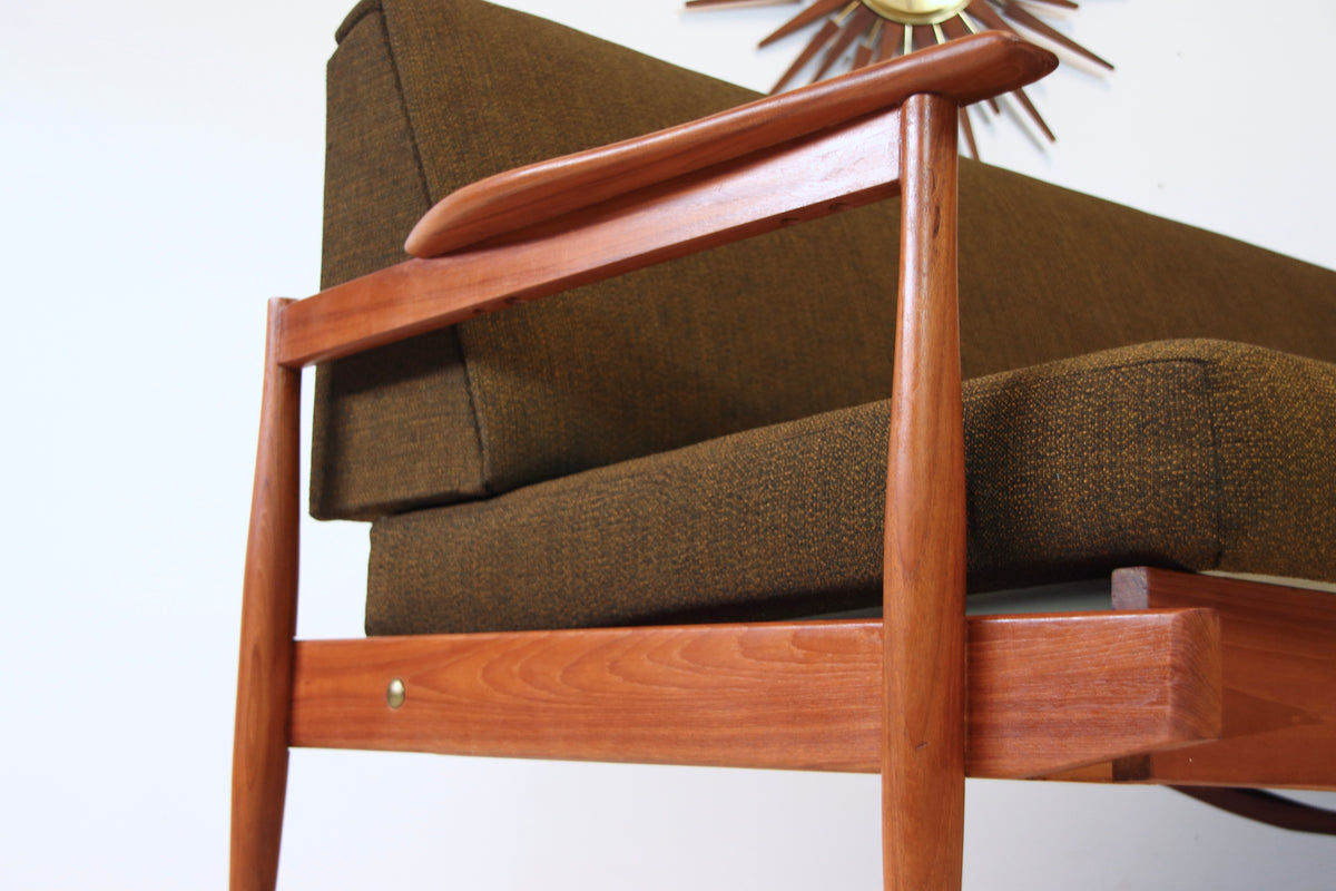 Guy Rogers Manhattan Teak Sofa c.1960