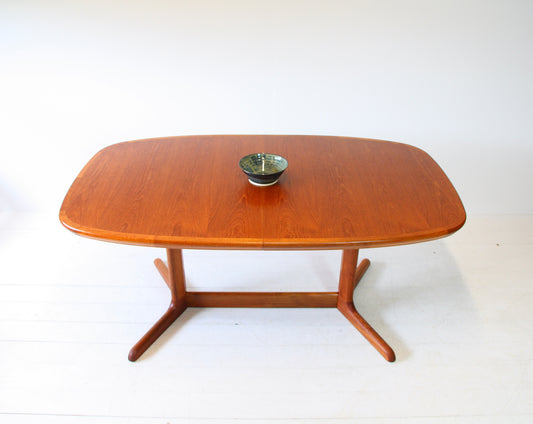 Extending Teak Dining Table by AM Møbler - Denmark c.1970