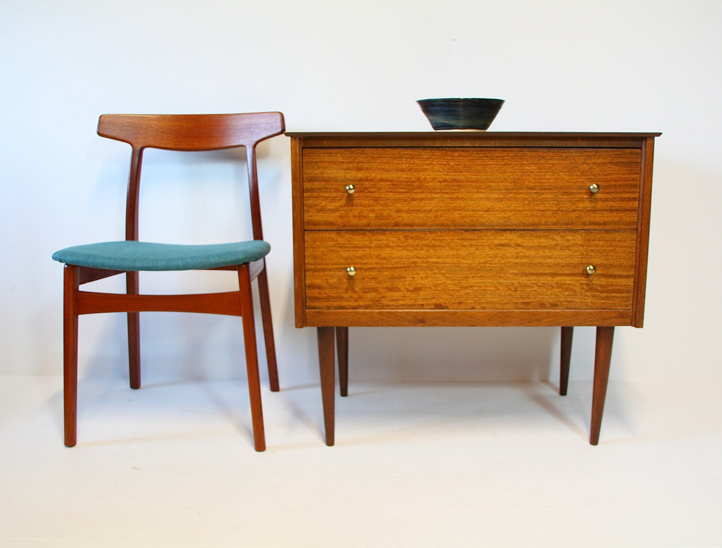 Vintage Chest of Drawers c.1960