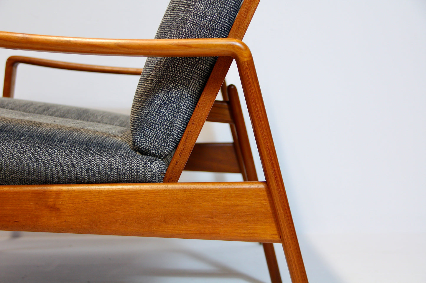 Danish Sofa by Arne Wahl Iversen for Komfort - Teak