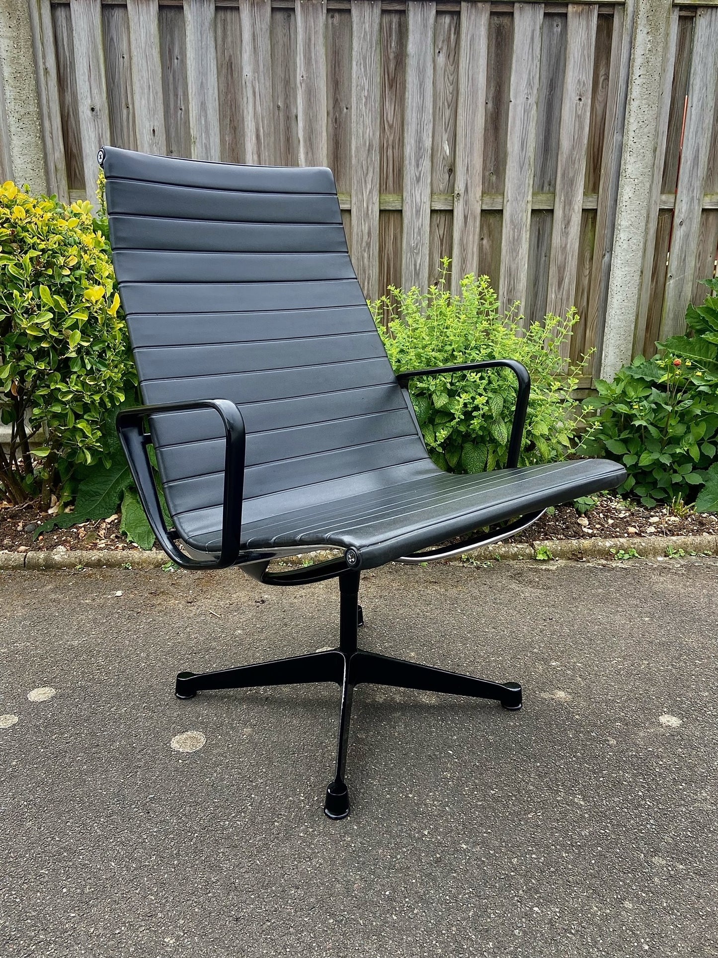 Herman Miller EA116 Chair By Charles & Ray Eames Mid Century Modern 1958